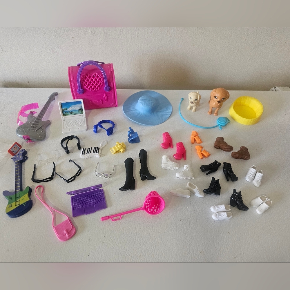 Barbie Accesories LOT
